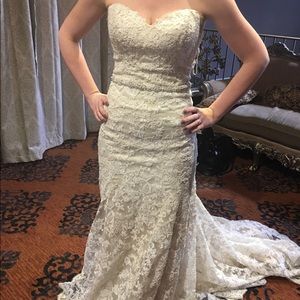 Maggie Sottero Brittania in Ivory